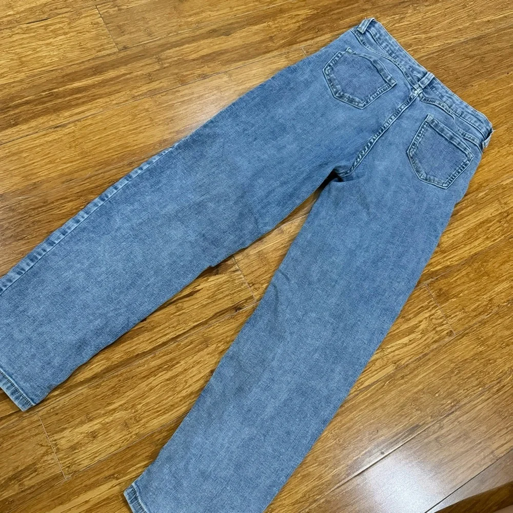 🌟HP🌟👖 Thereabouts High Rise Mom Jean - Picture 6 of 7